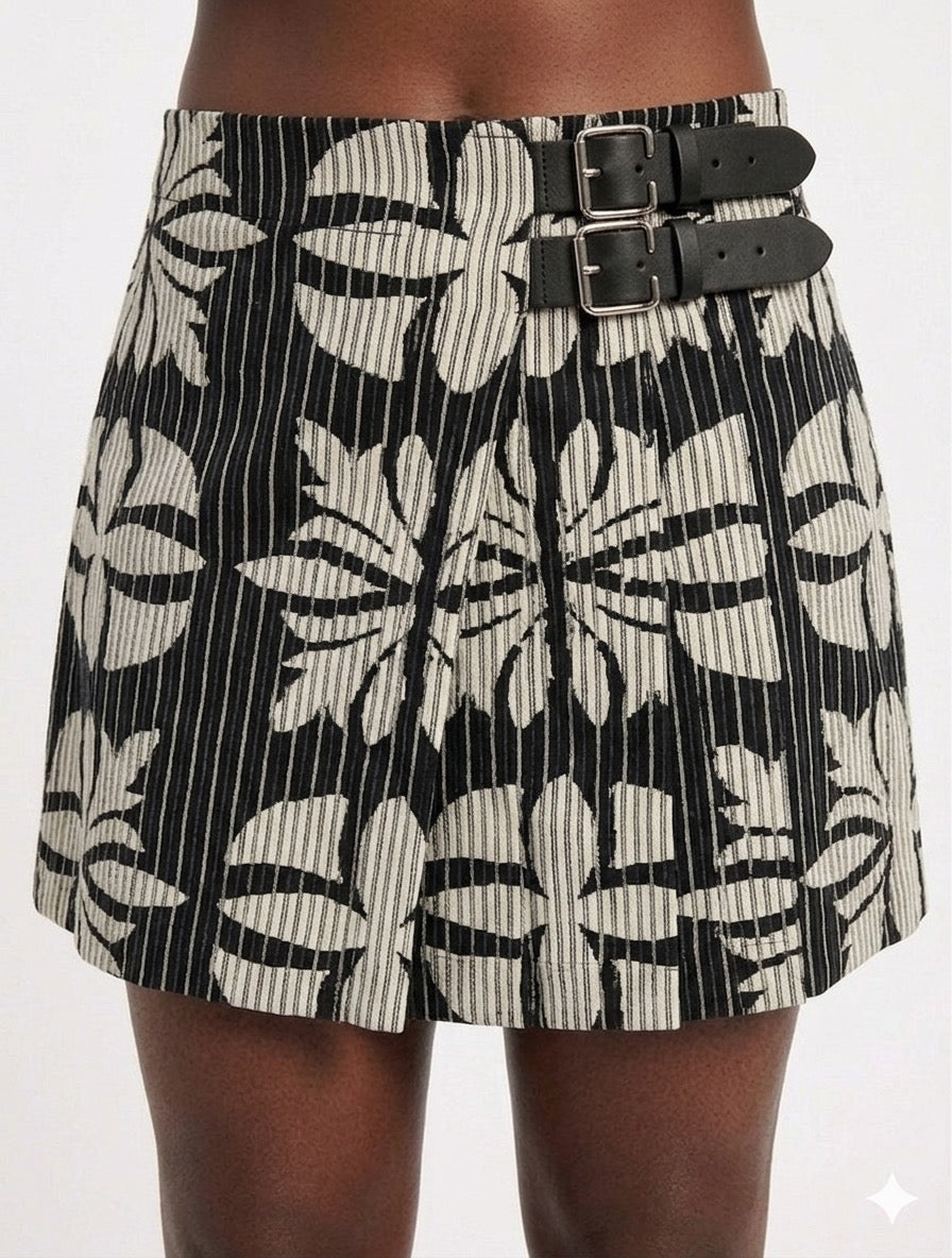 Ìbílẹ̀ Skirt (short)